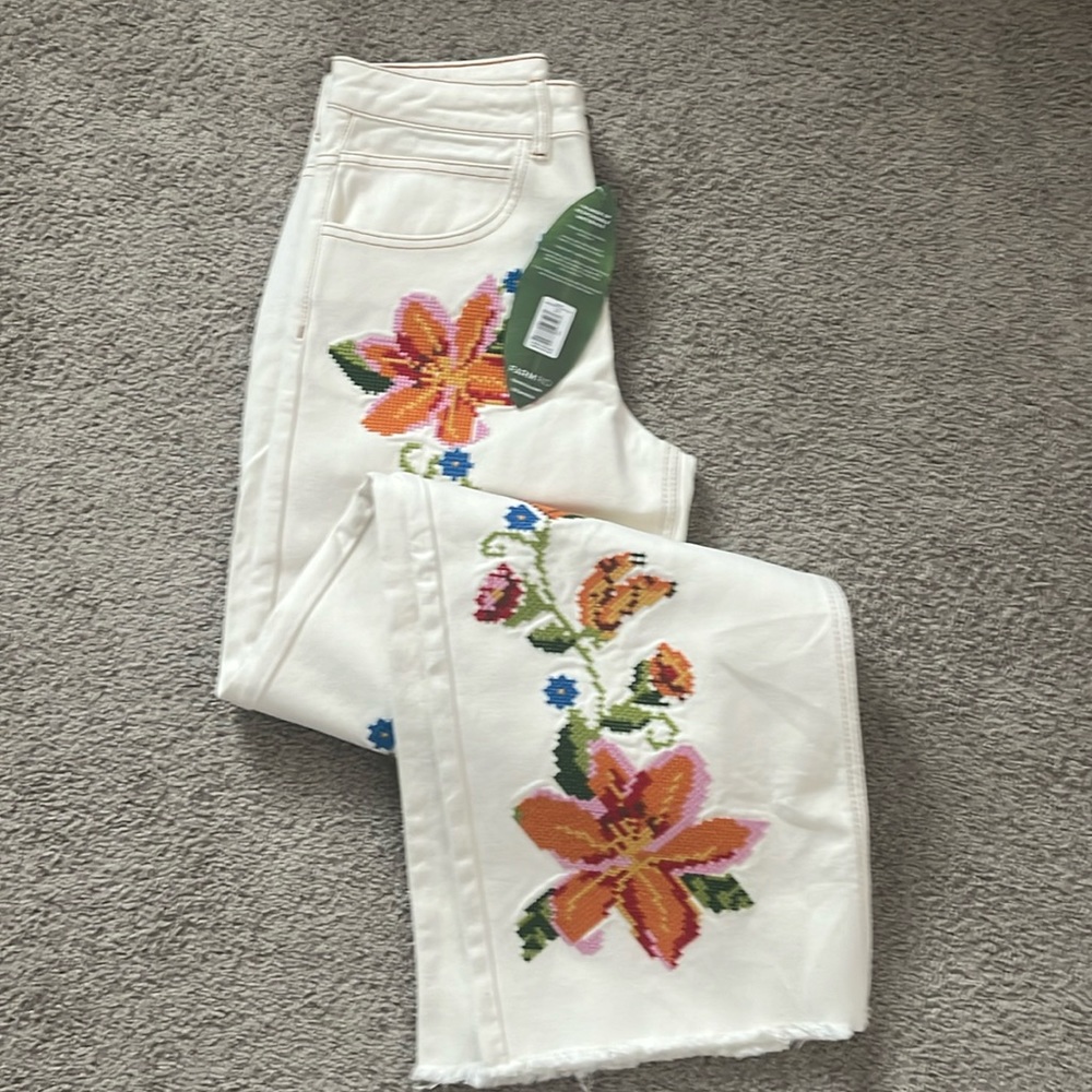 Farm Rio embroidered pants NWT XS